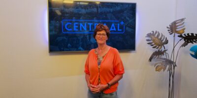 Anke Tiggelman in de studio van Centraal +