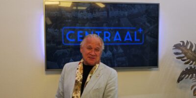 Arnold van der Capellen in de Centraal+ studio