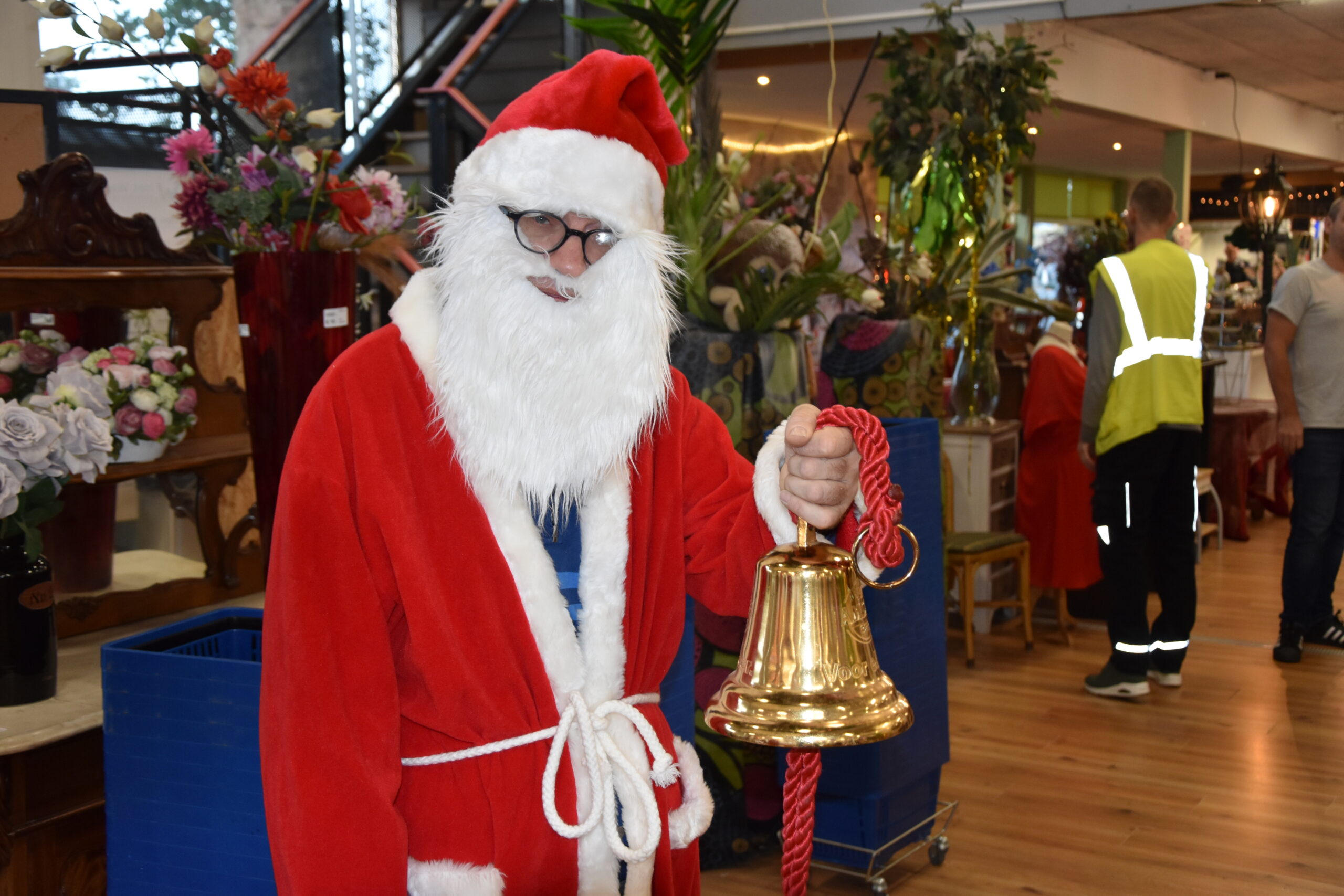 De Kerstman was er om de klanten te verwelkomen (Foto: Peter van Delft)