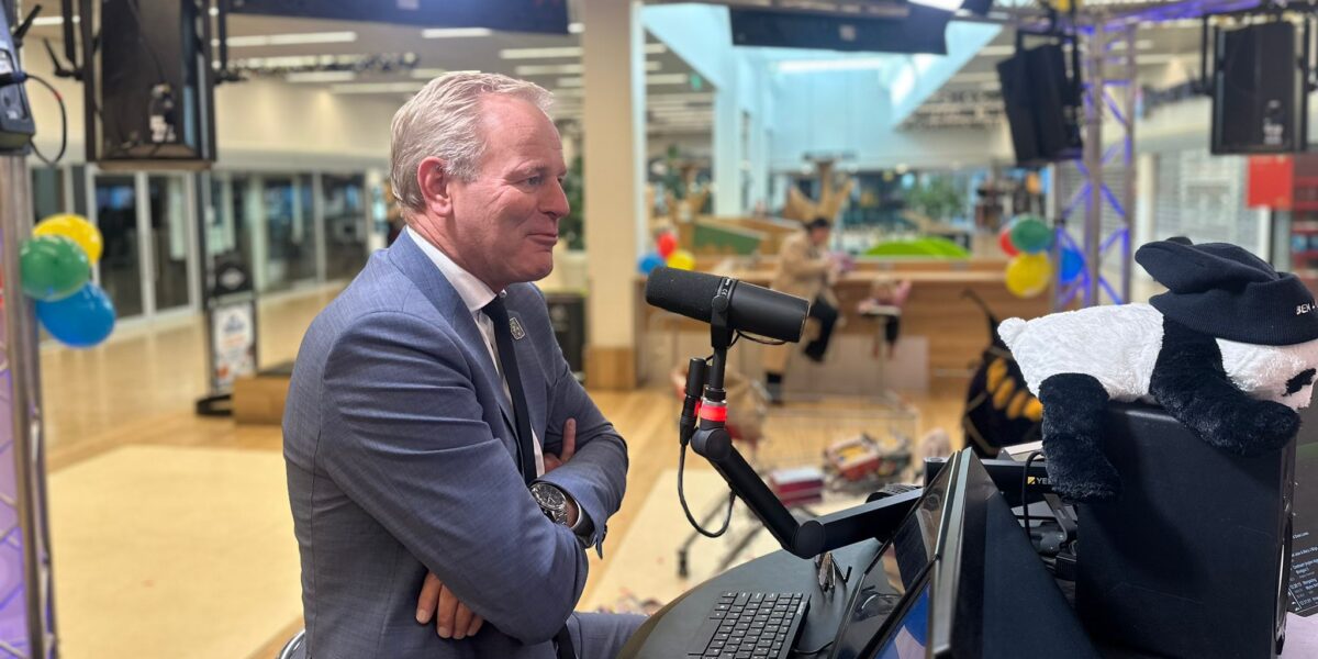 Gemeente Zoeterwoude: burgemeester Fred van Trigt stopt niet in oktober, maar in juli al