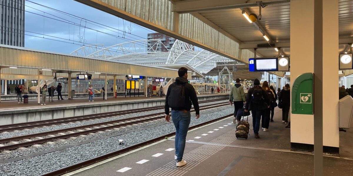 Zomertijd zorgt voor later vertrek op eerste werkdag