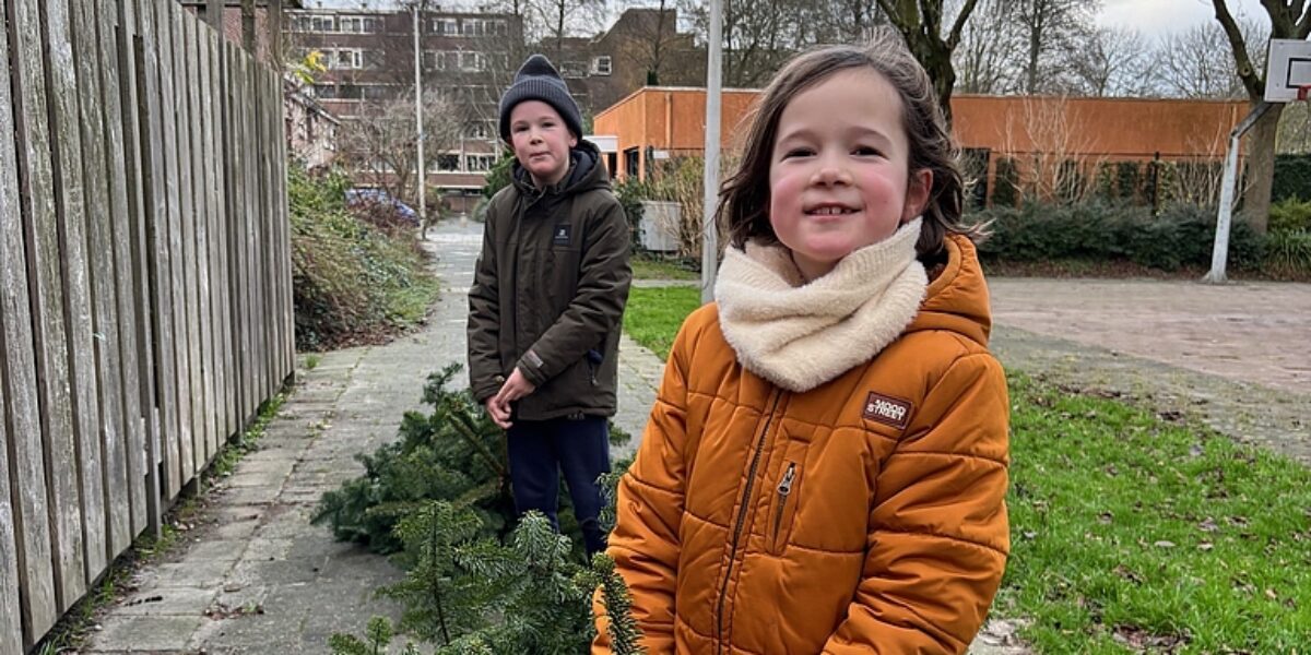 Kerstbomen en vuurwerk inleveren in Leiderdorp