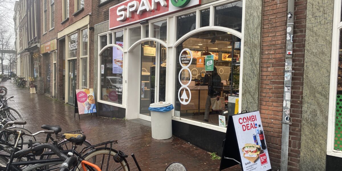 Spar aan de Lange Mare sluit deuren