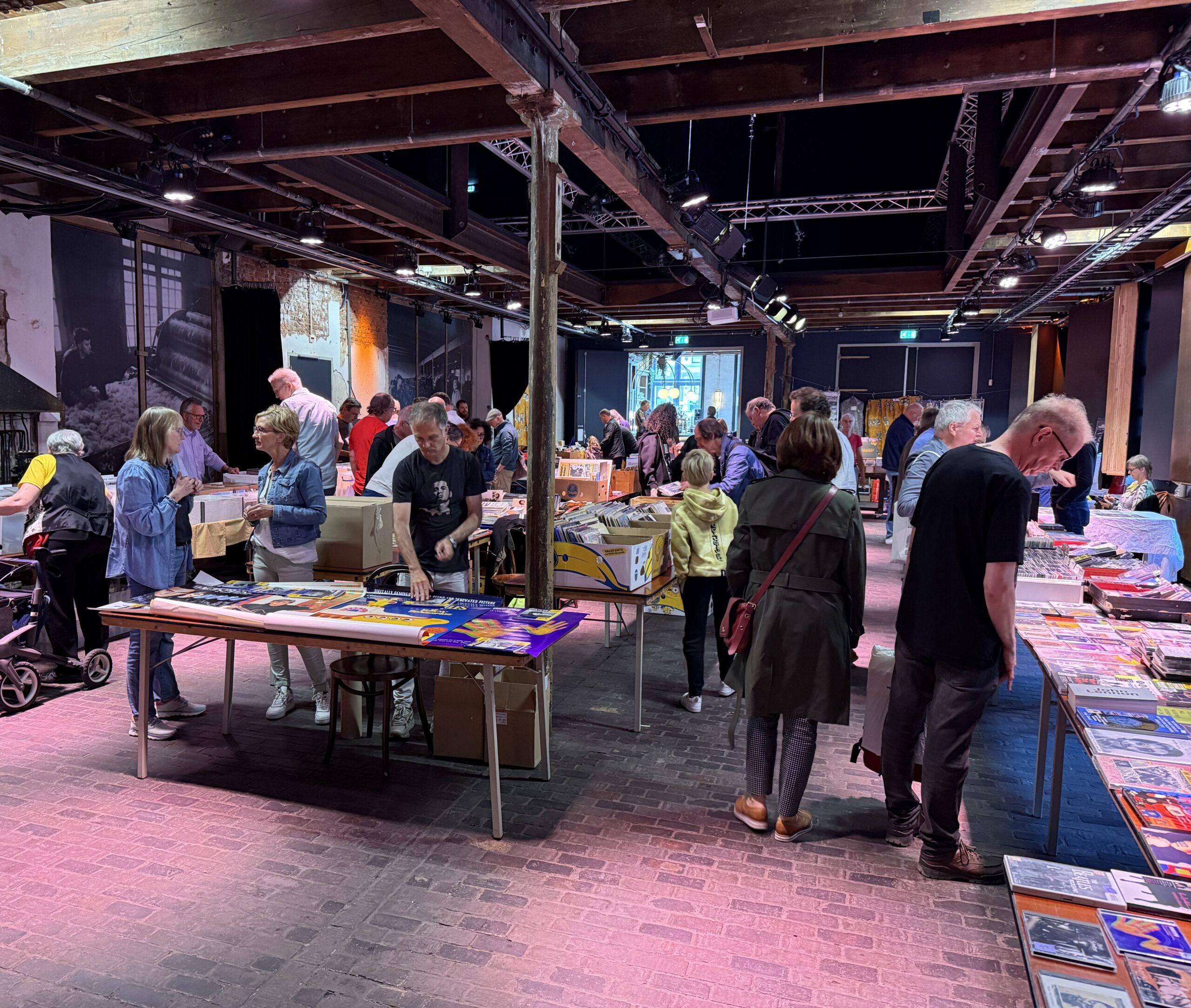 Inkijkje in de zaal van Scheltema. (Foto: Paul Aalbers)