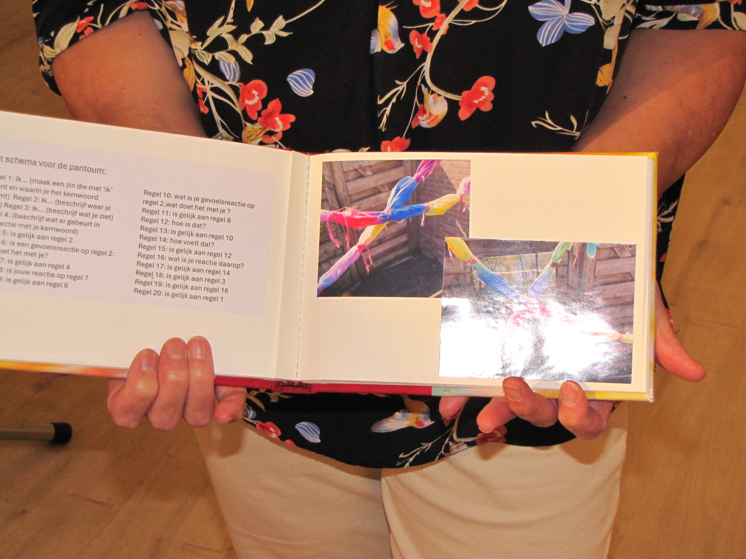 Een kijkje in het boek. (Foto: Paul Aalbers)