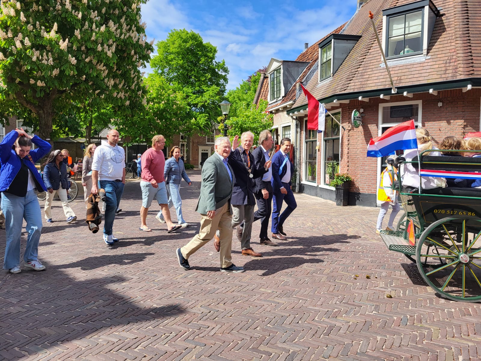 Ook het college van burgemeester en wethouders liep mee