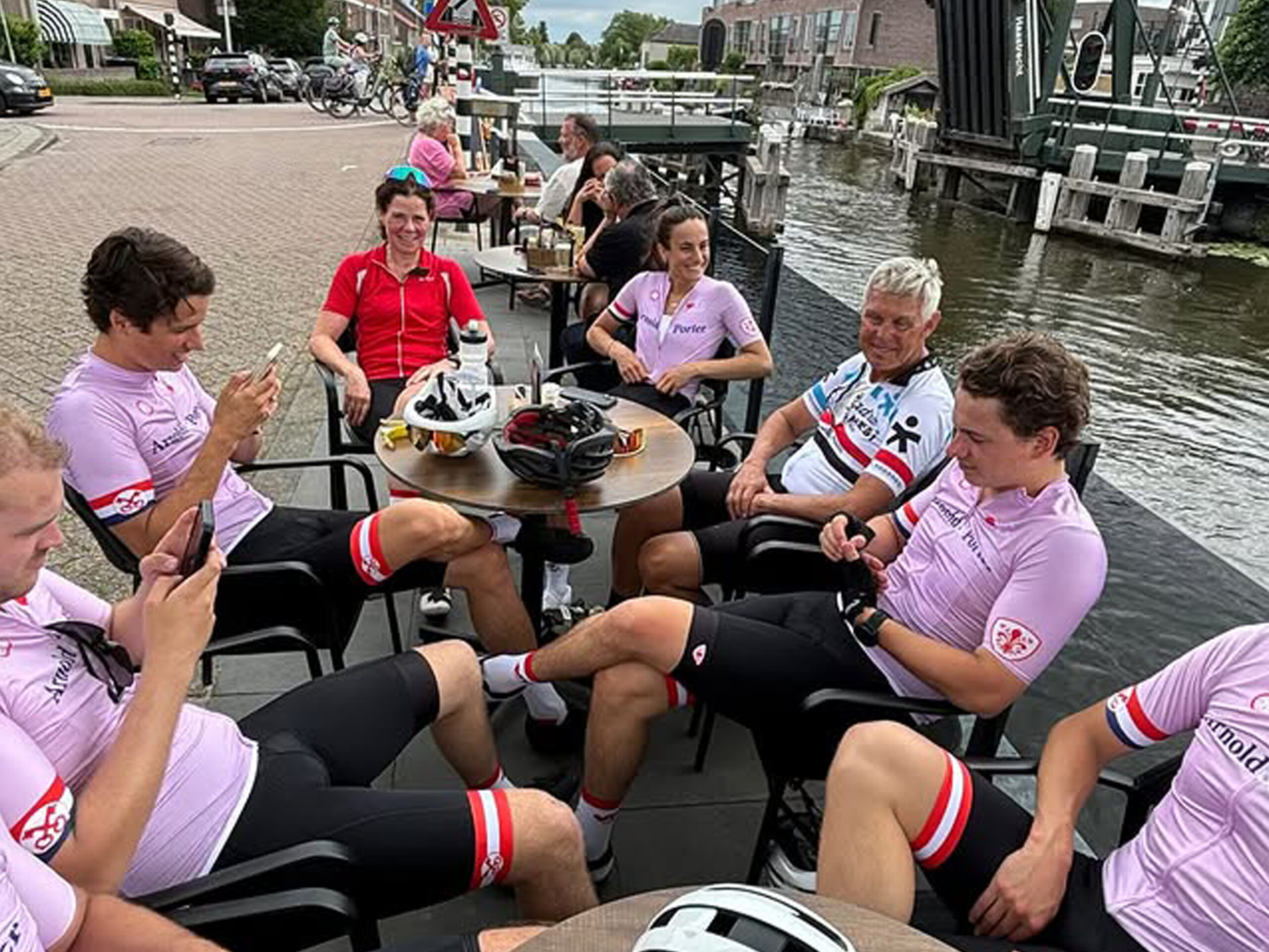 De eerste koffiepauze, in Haastrecht. (Foto: Heart To Handle Leiden)