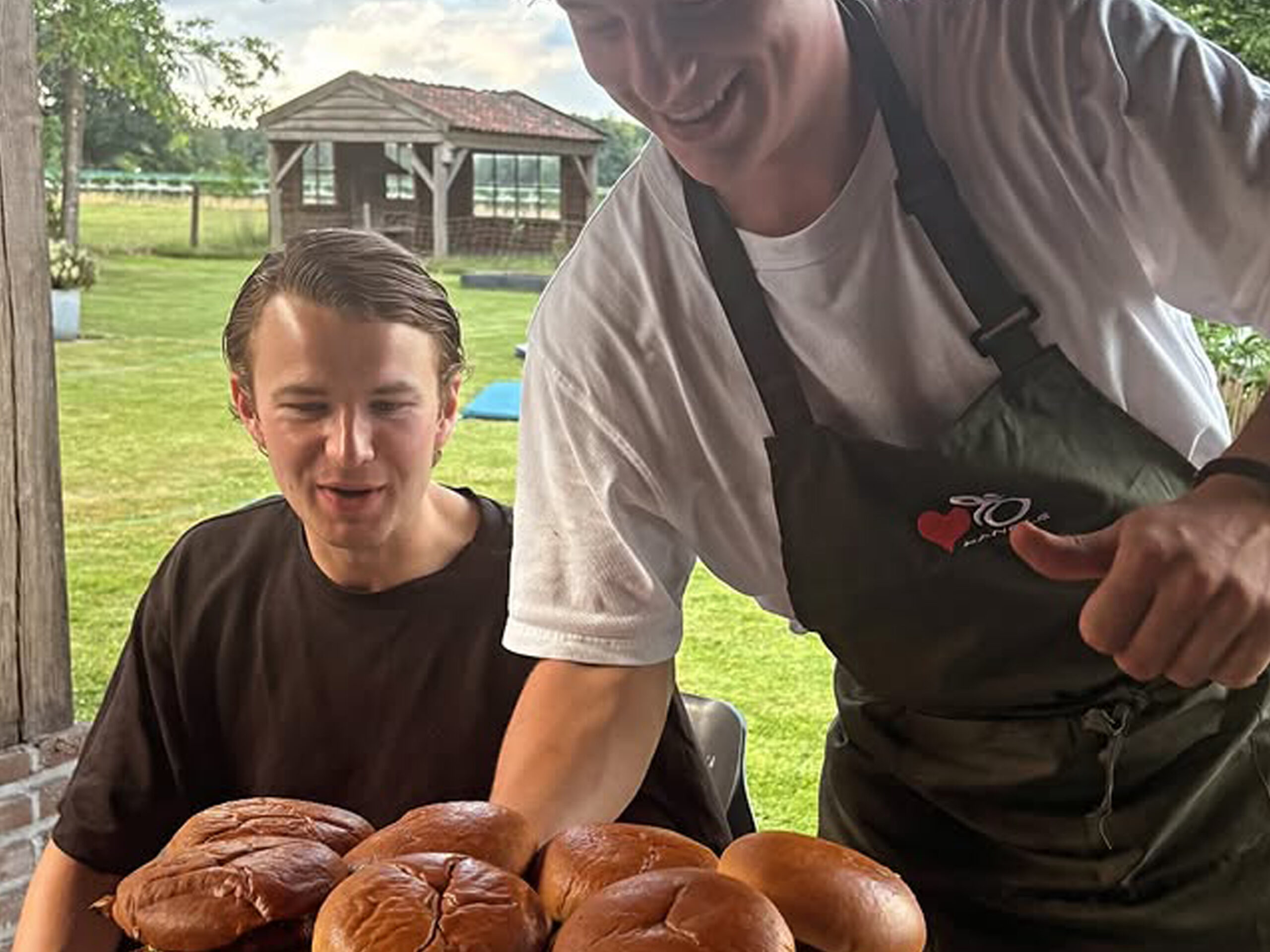 Dat zal smaken, na 100 kilometer fietsen.