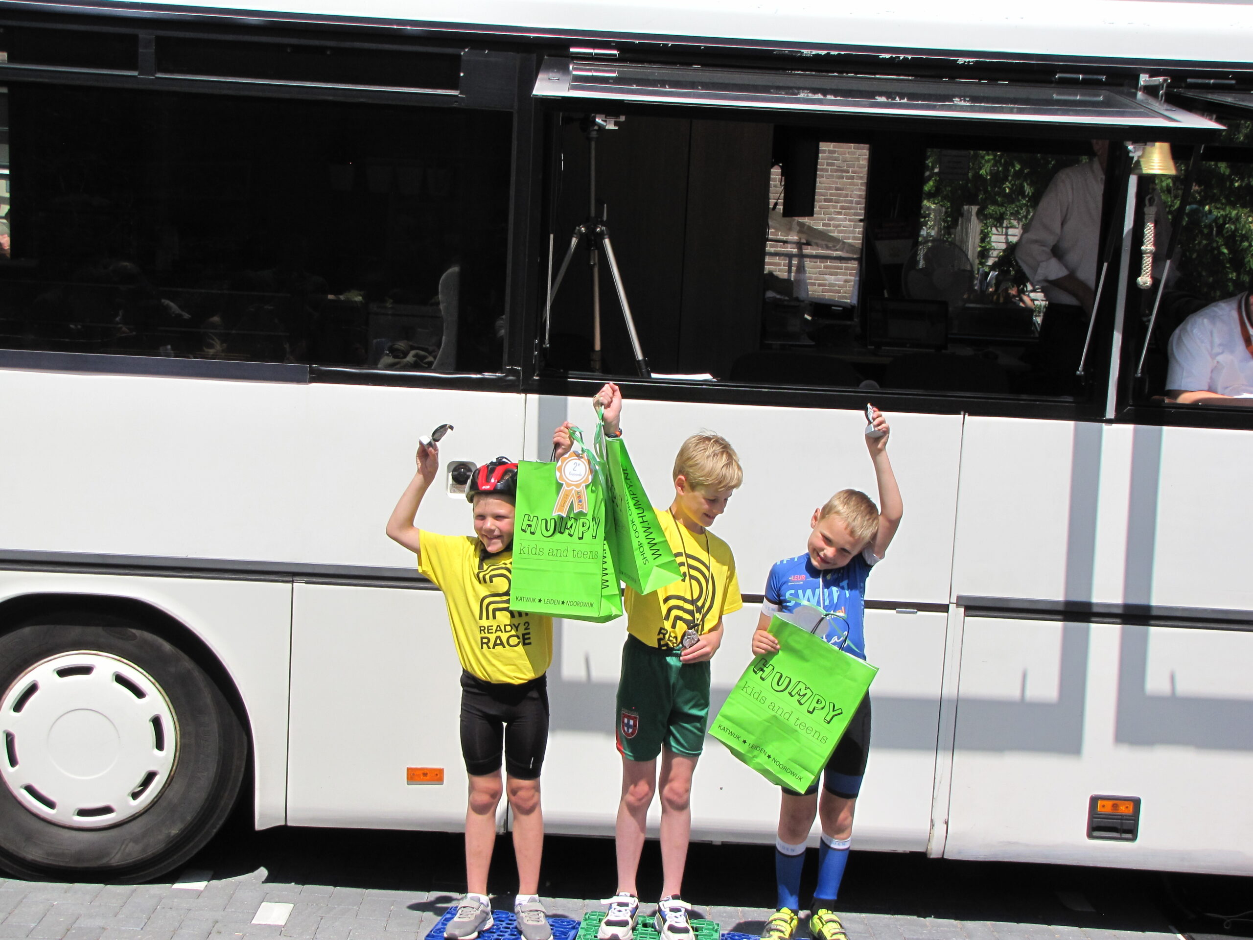 Prijsuitreiking Grutronde: jongens groep 3 en 4. (Foto: Paul Aalbers)