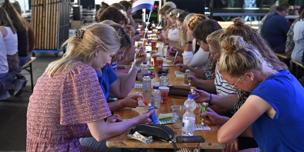 Record aantal deelnemers bij bingo Dorpsfeest Zoeterwoude