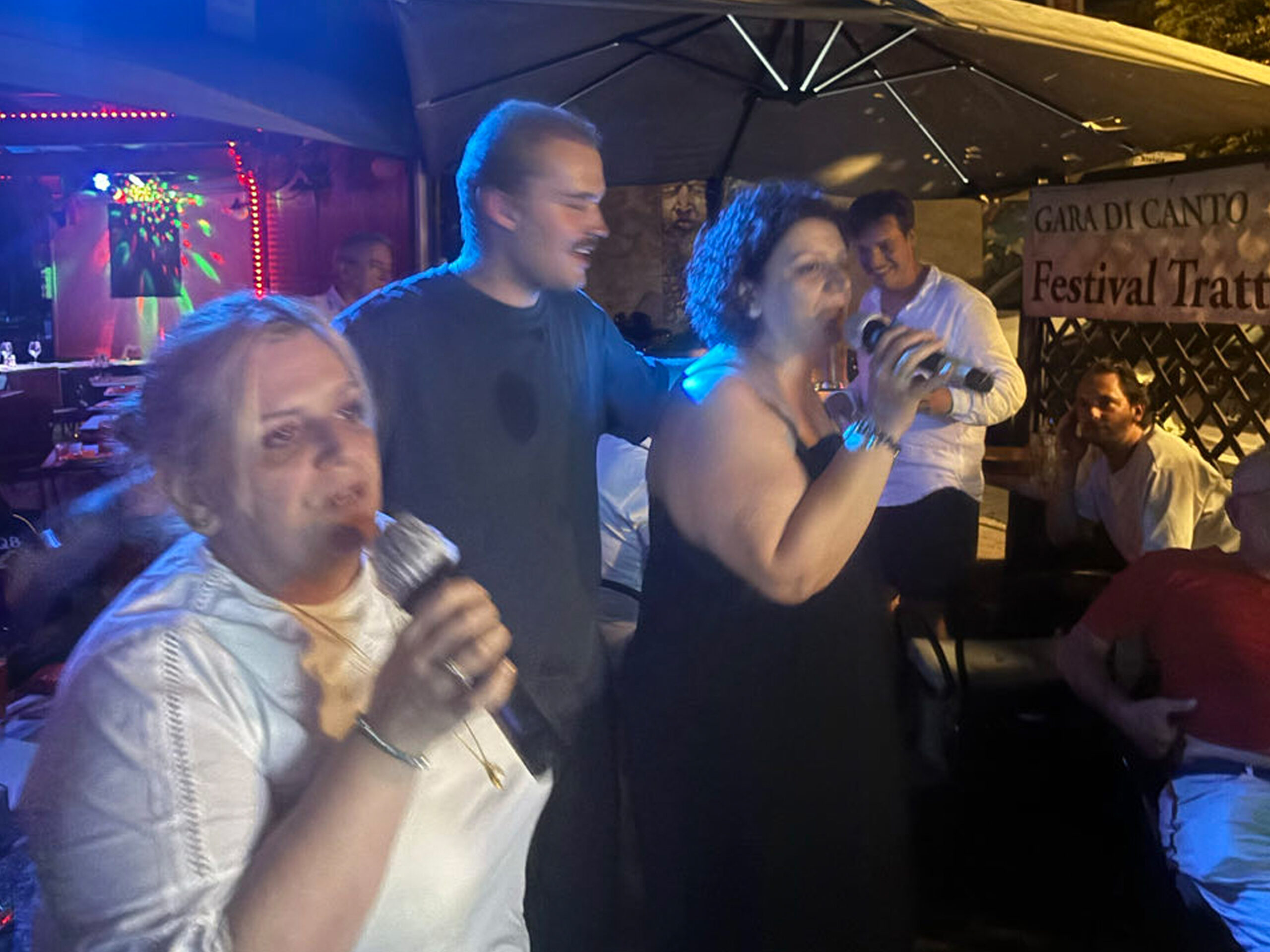 Een feest is geen feest als de Leidse fietsers niet zijn geweest. (Foto: Heart To Handle Leiden)