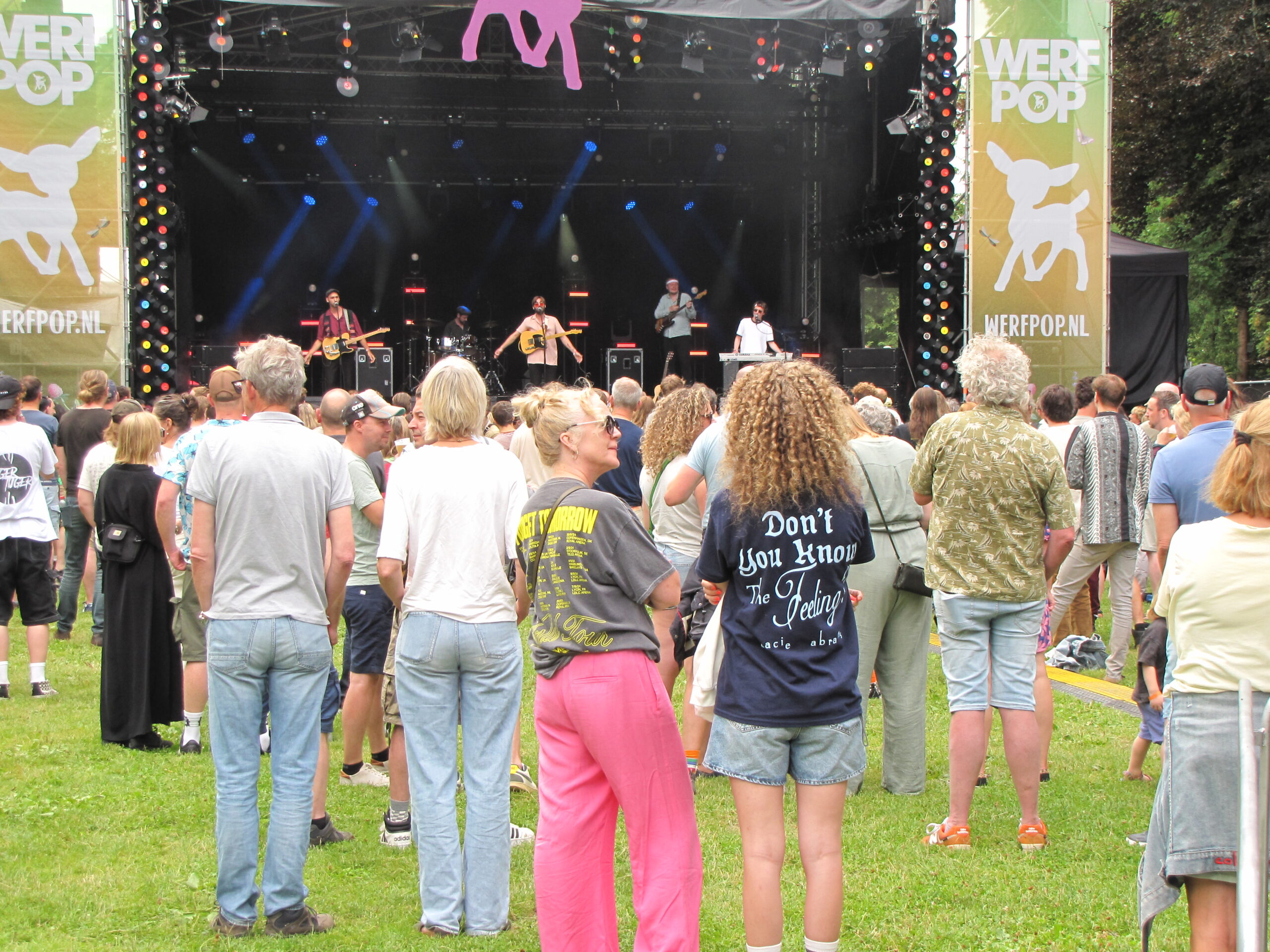 Publiek bij Antje Krook. (Foto: Paul Aalbers)