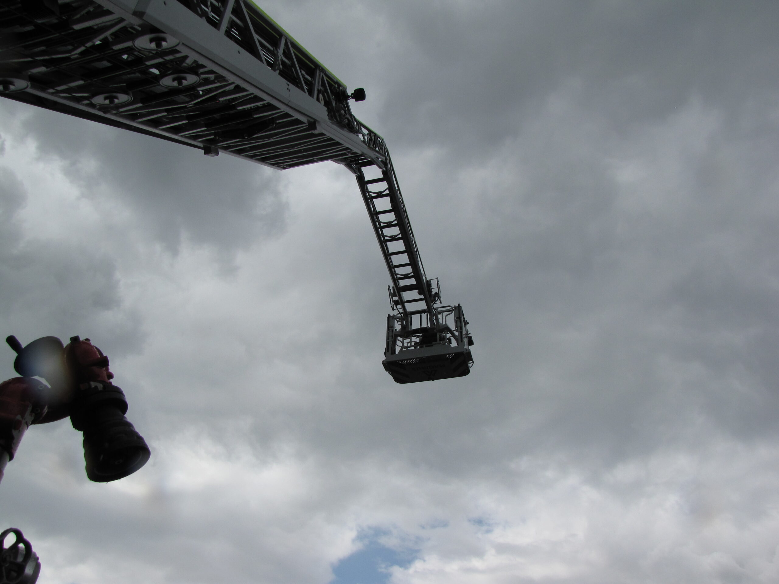 Dreigende lucht. Gelukkig bleef het, op een stevig buitje na, droog. (Foto: Paul Aalbers)