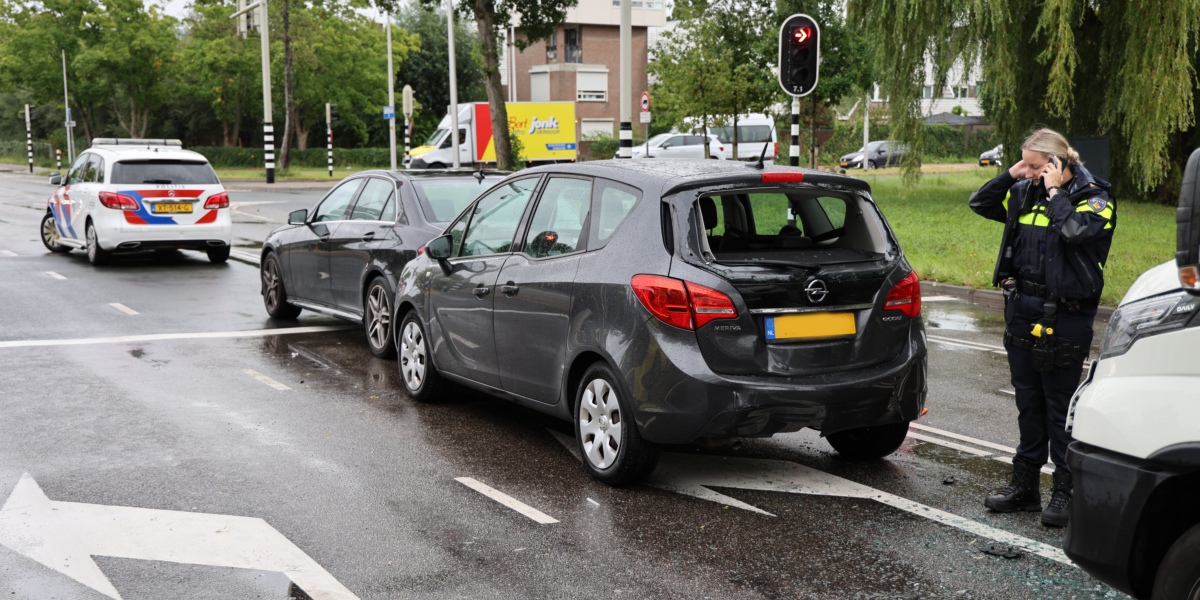 Kop-staart botsing op Persant Snoepweg