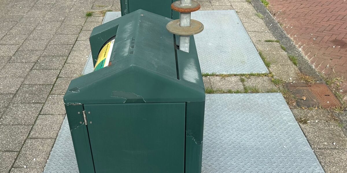 Vier ondergrondse afvalcontainers aan Gooimeerlaan Leiden