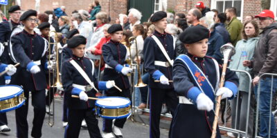 Kijk live herdenkingsdienst optocht