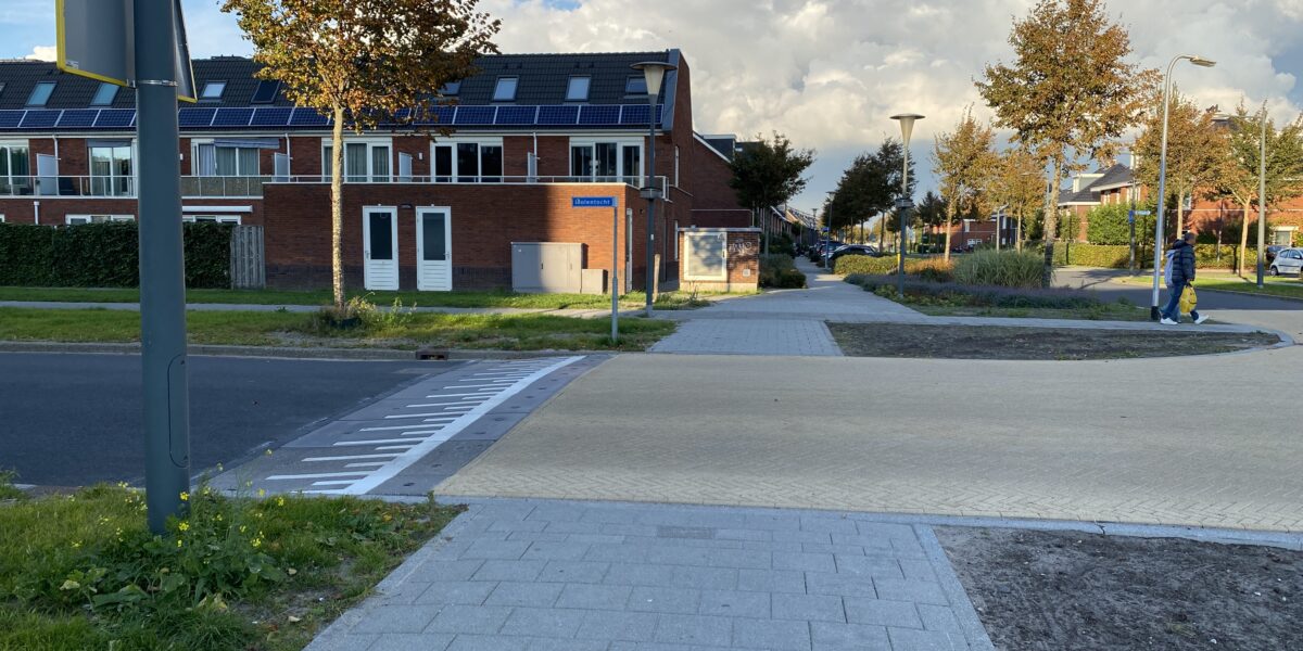 Stadhouderslaan in Zoeterwoude-Rijndijk krijgt tóch weer een zebrapad