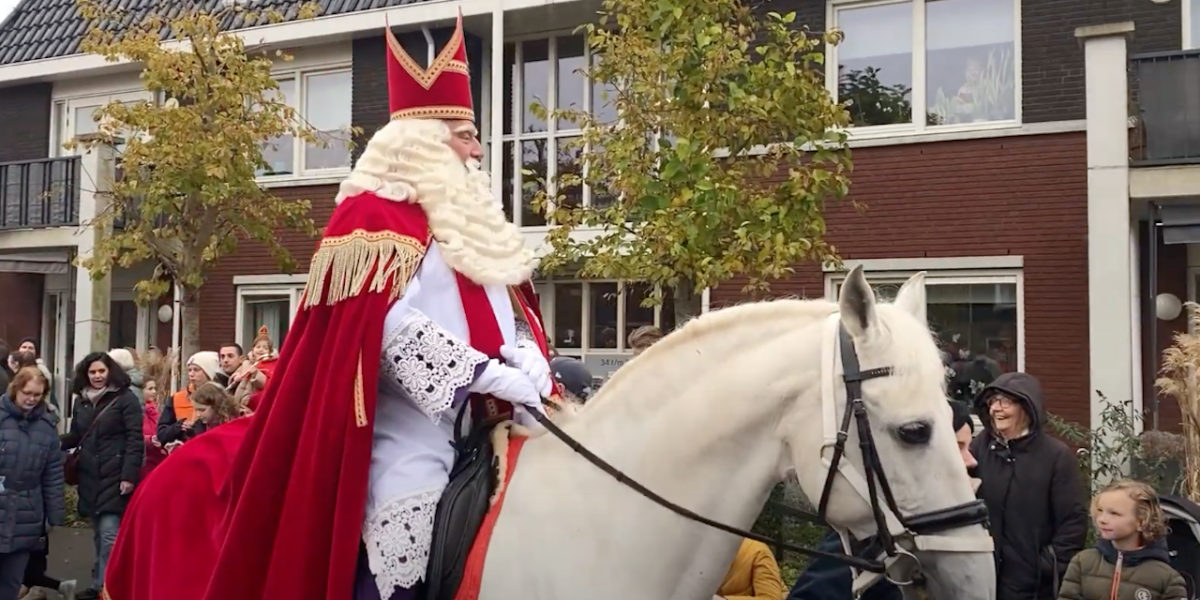 Sinterkaas zoekt een paard voor intocht Zoeterwoude