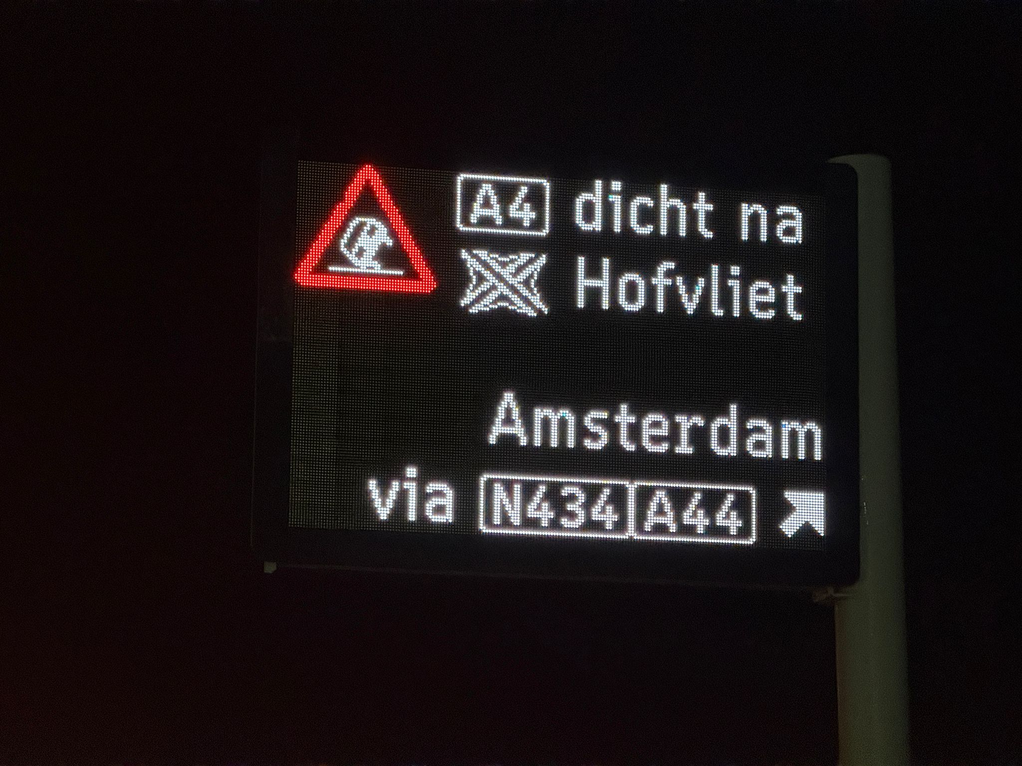 Amsrterdam via A4 niet meer te bereiken. (Foto: Robbert Beurse)