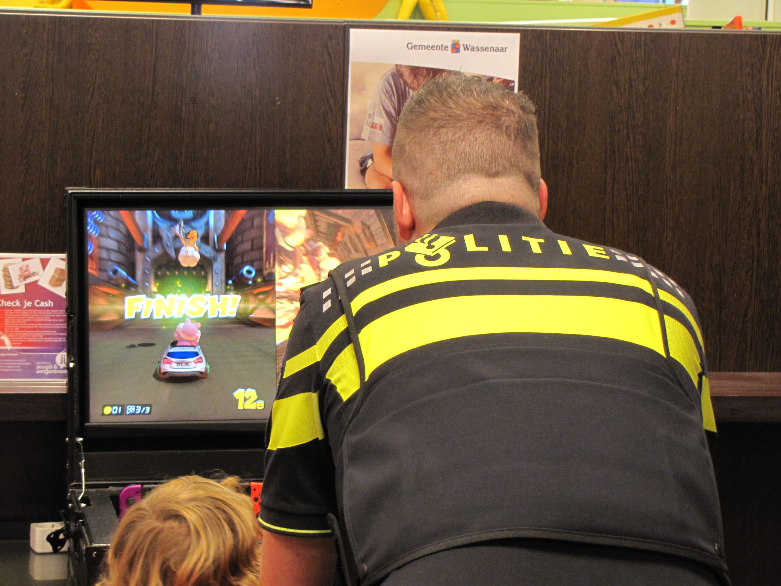 Hulp krijgen van de politie ook. (Foto: Paul Aalbers)