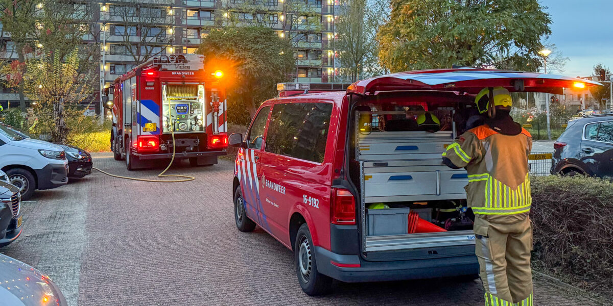 Gaslek in woning Wagenmaker, brandweer rukt met spoed uit