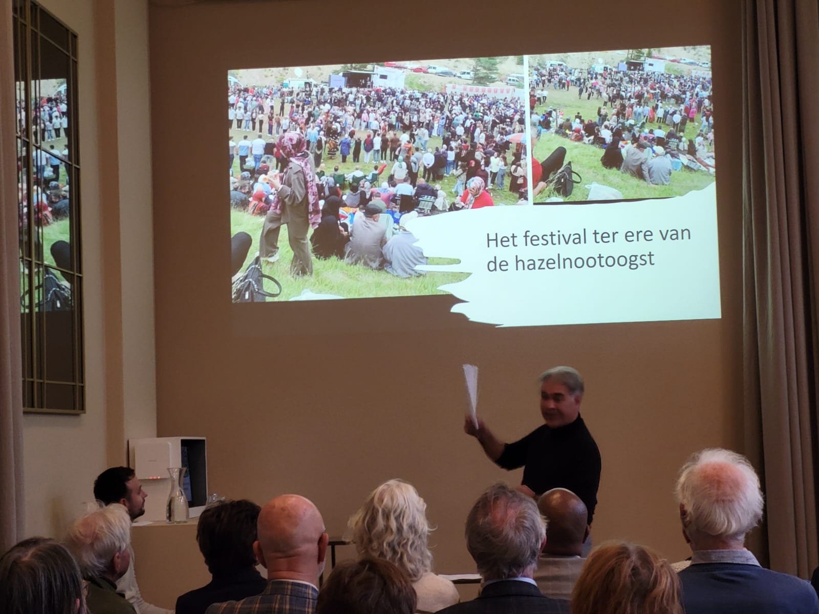 Het belang van de hazelnoot in Turkije werd uitgelegd.