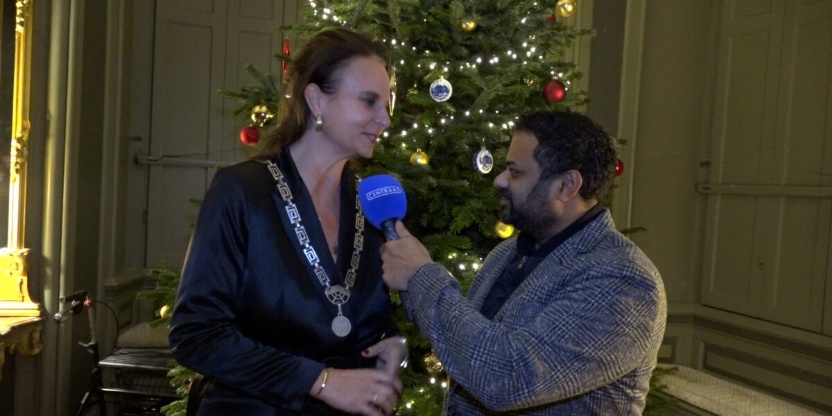 Rudo! bij de oudejaarsbijeenkomst van de gemeente Voorschoten 2025