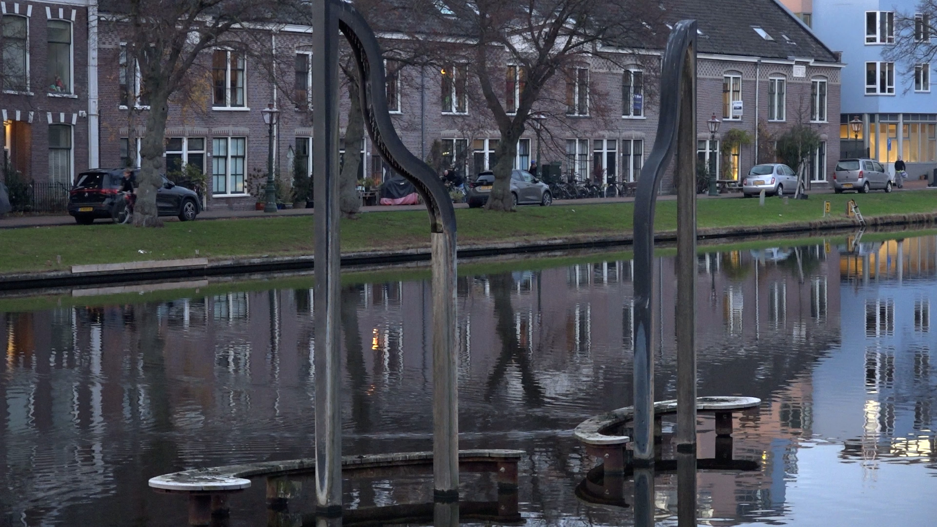 Het kunstwerk aan de Rijnsburgersingel