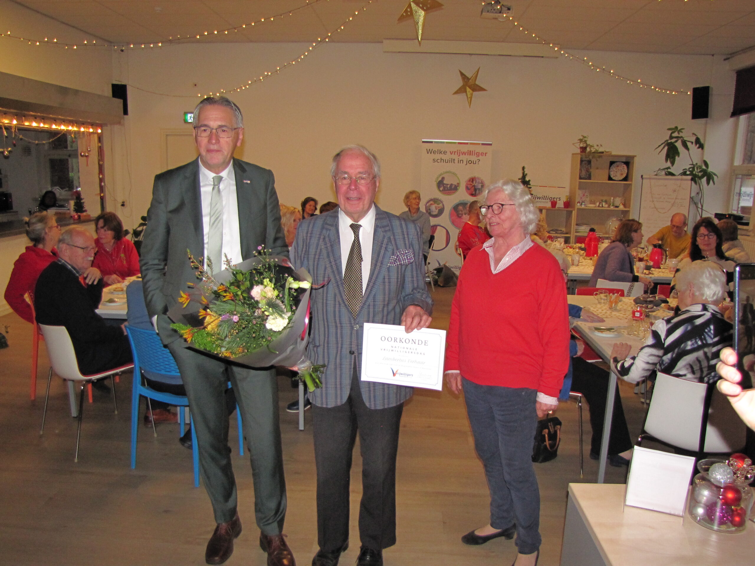Lambertus Verhaar en voordrager Conny Koets. (Foto: Paul Aalbers)