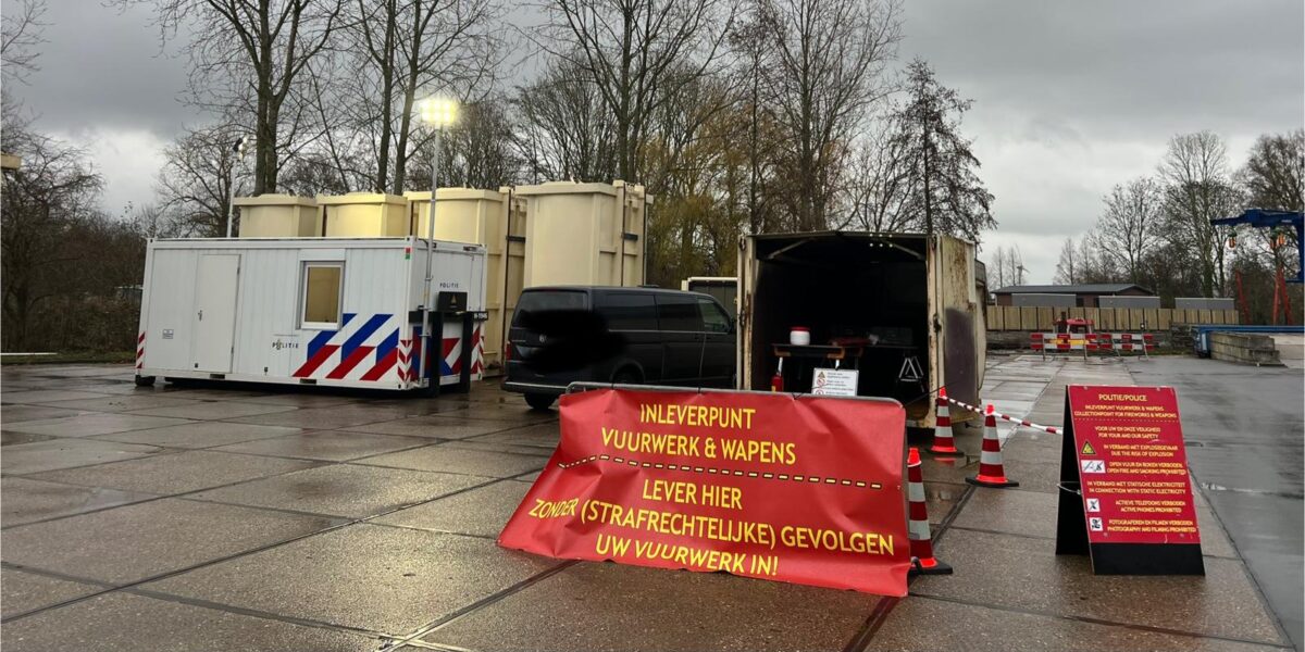 Regio levert 12 kilo illegaal vuurwerk in