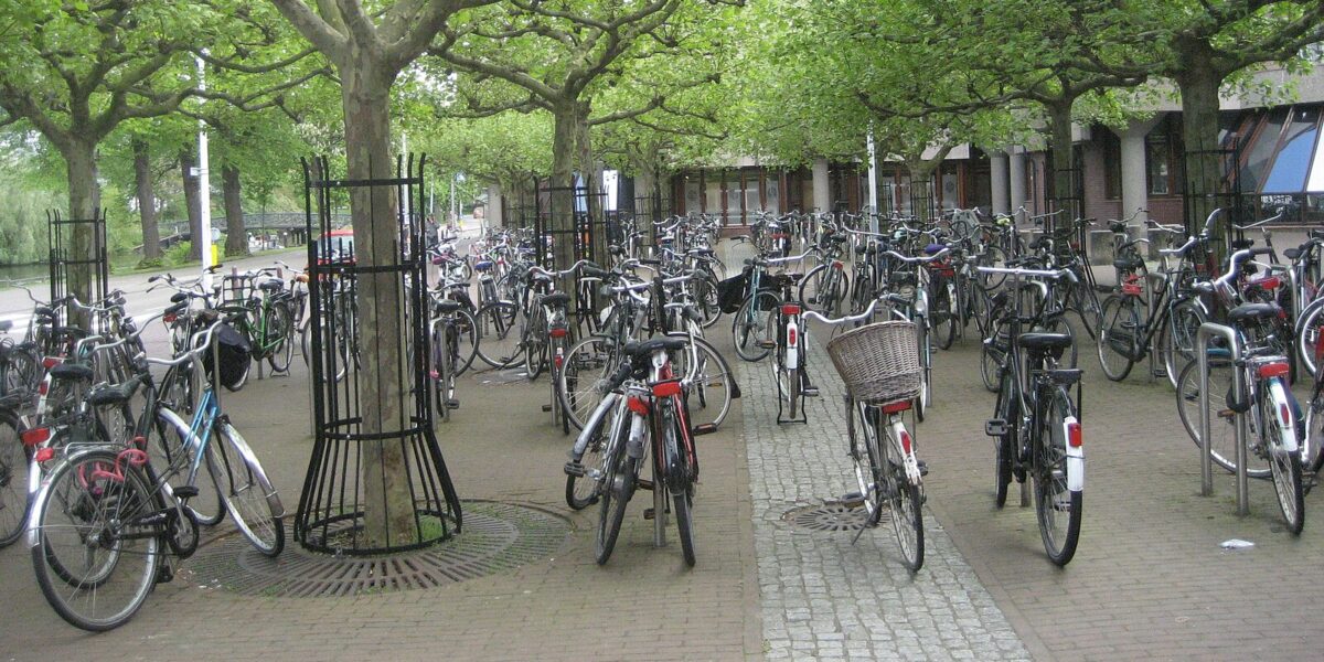 Leiden pakt druk op fietsparkeerplekken in de binnenstad aan