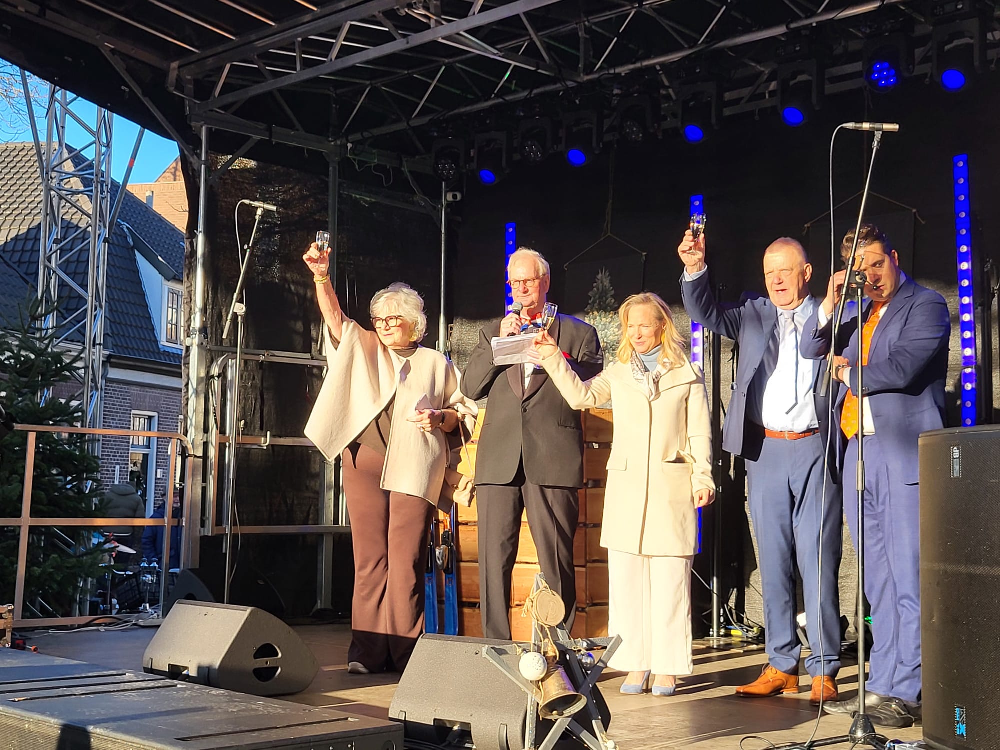 Proosten op de opening