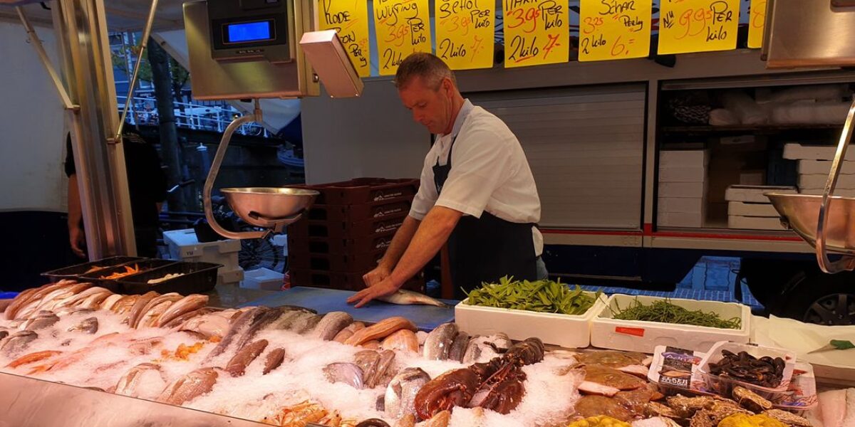 Visboer is boos over afblazen Leidse markt: 'Handel was al ingekocht'