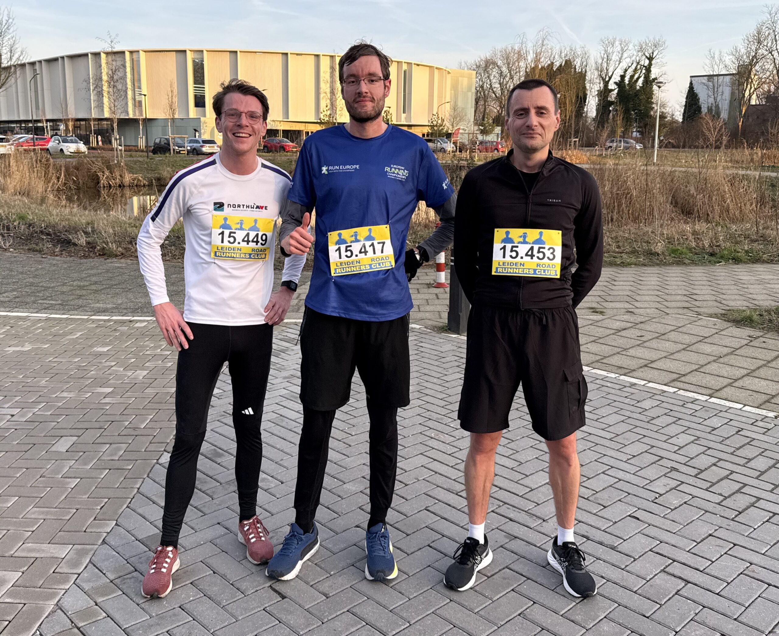 Van links naar rechts de nummers 2, 1 en 3 op de vijf kilometer. (Foto: Paul Aalbers)
