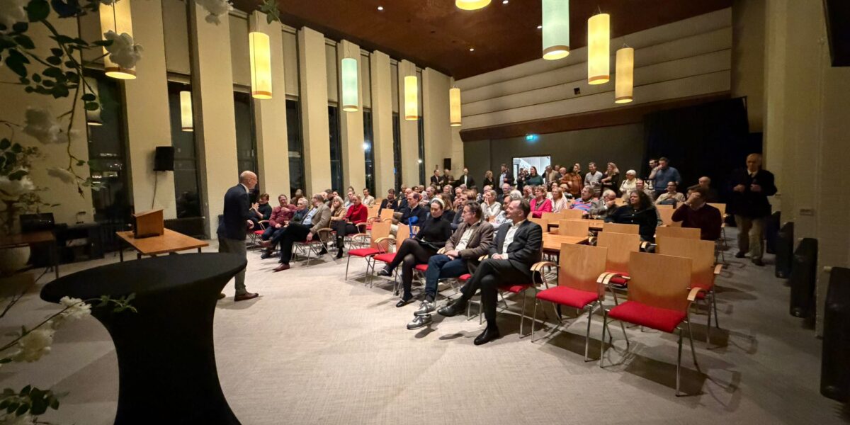 Succesvolle nieuwjaarsborrel politiek Oegstgeest