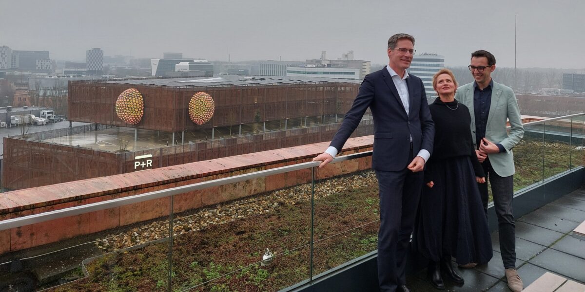 Park and Ride (P+R) Naturalis is officieel open: zeshonderd parkeerplekken