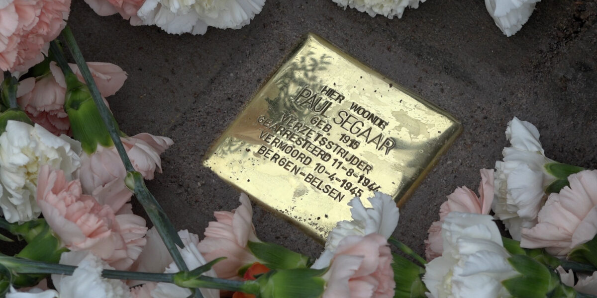 Stolpersteine geplaatst voor zes oorlogsslachtoffers in Oegstgeest