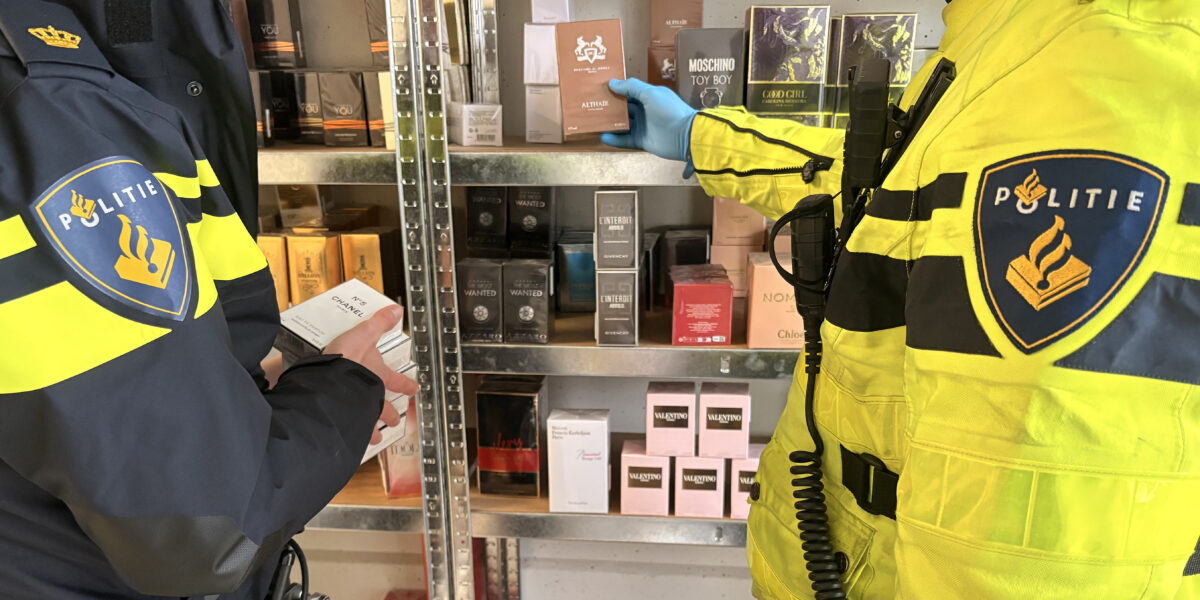 Ruim 3.100 flesjes namaakparfum in beslag genomen in Voorschoten
