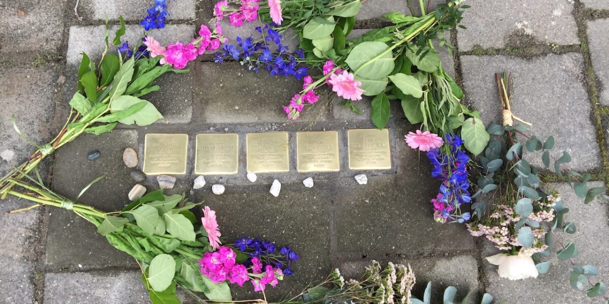 Zes nieuwe Stolpersteine in Oegstgeest