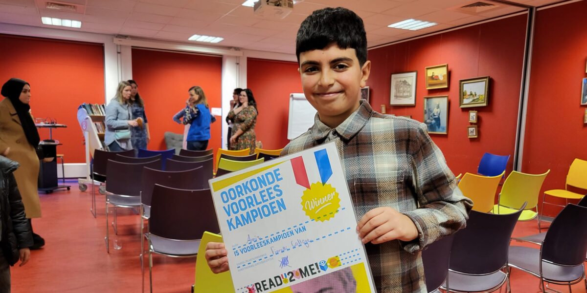 Amir wint bibliotheekronde Read2Me en gaat door naar finale in Rotterdam