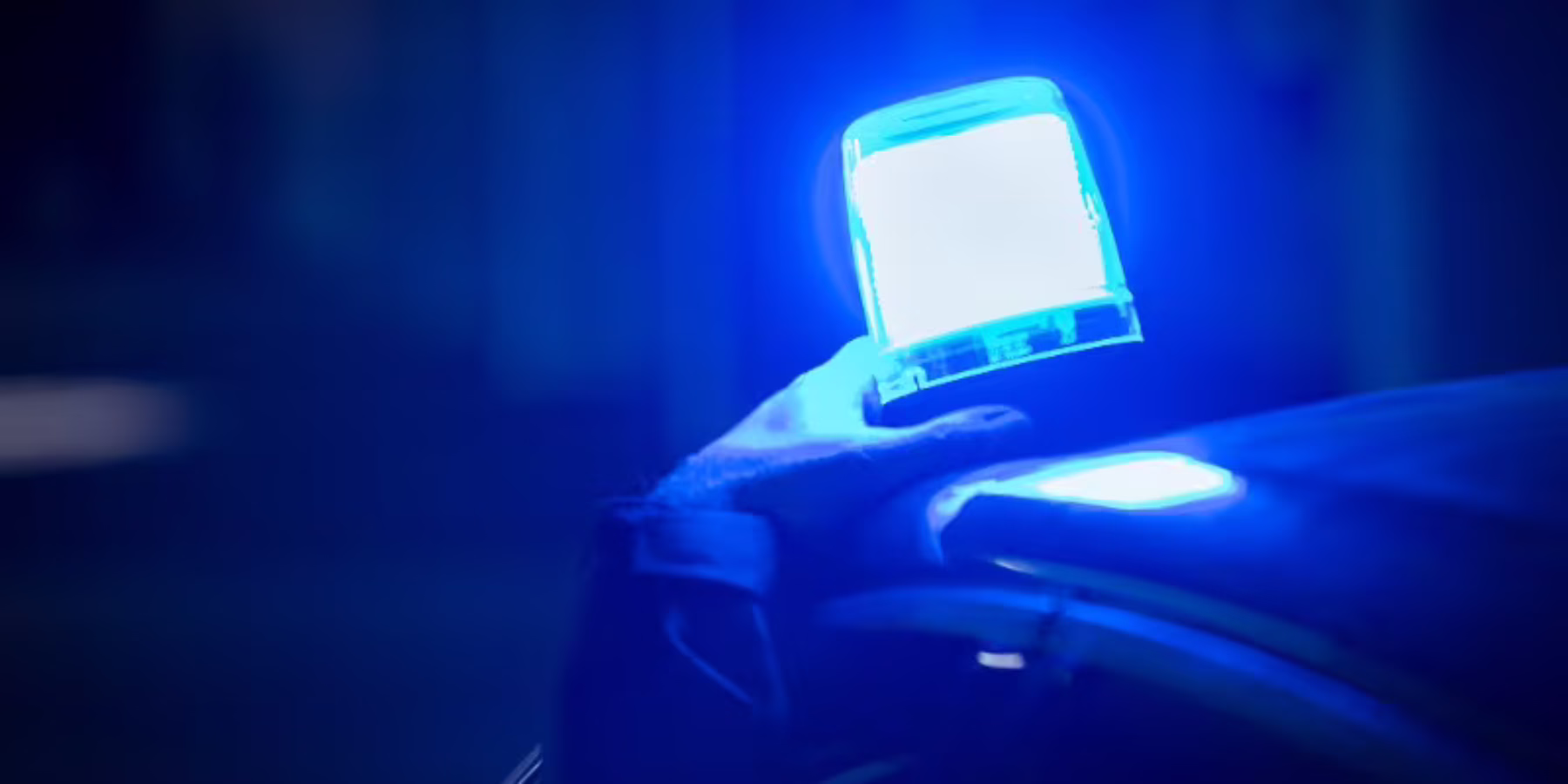 Vrouw haalt gevaarlijke capriolen uit op snelweg A4 en A44