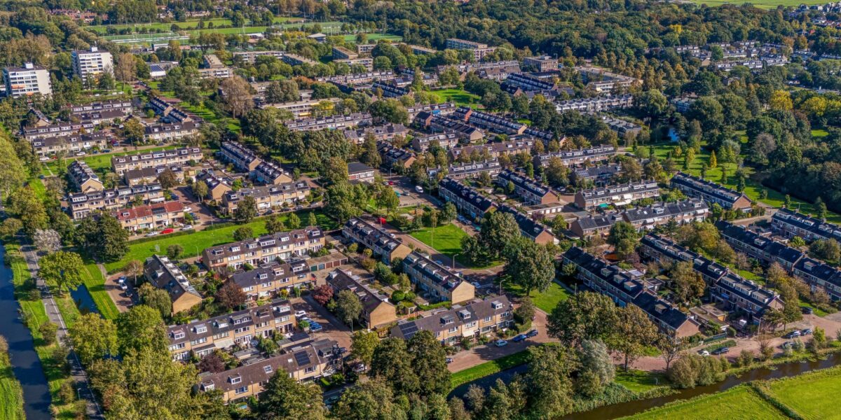 D66 wil collectieve schadehulp Adegeest, college kiest voor individuele afhandeling