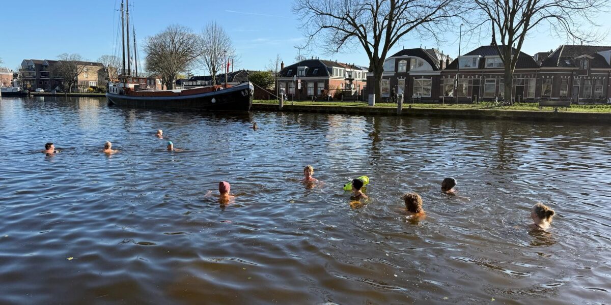 Tevredenheid na Leids symposium over openwaterzwemmen