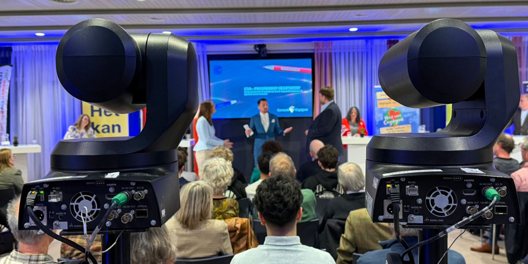 Live registratie van het verkiezingsdebat in Oegstgeest. (Foto: Centraal+).