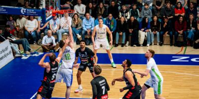 ZZ Leiden verliest flink van Kortrijk Spurs.