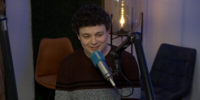 Ahmet Kargin in de studio van Centraal+ over zijn rol als bindende factor tussen diverse groepen en achtergronden in Leiden