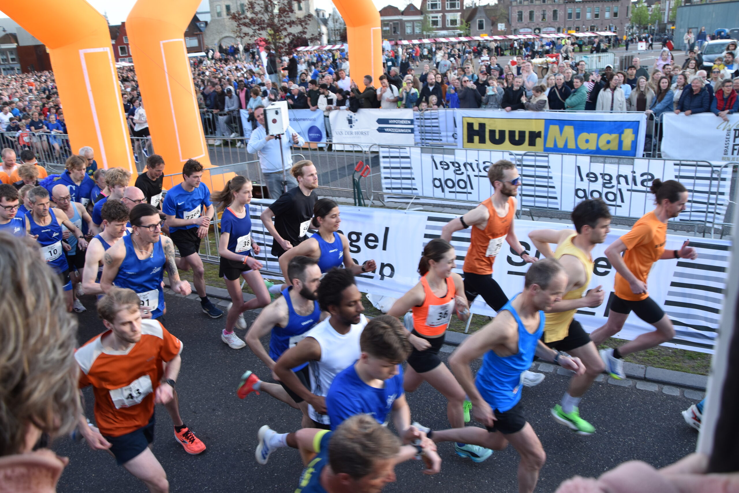 Start van de Singelloop 2026. (Foto: Peter van Delft).