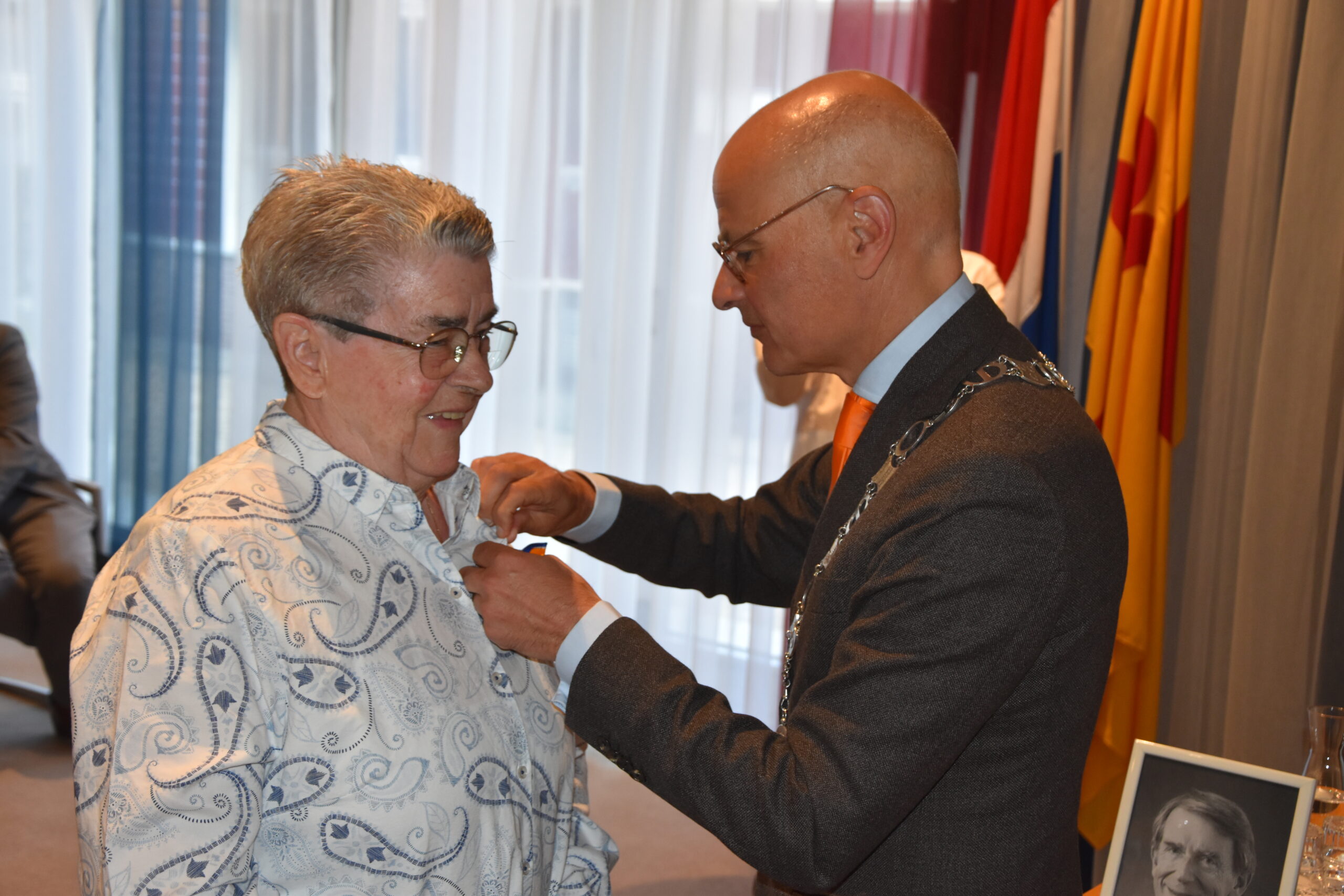 Lintjesregen Oegstgeest 2026. (Foto: Peter van Delft).