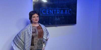 Nina Joziasse in de studio van Centraal+ tijdens De VrijMiBo