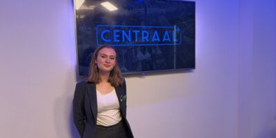 B’Elanna van Damme in de studio van Centraal+ tijdens De VrijMiBo